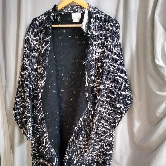 foxiedox Sweaters - FoxieDox NWT Large black and white duster cardigan sweater PTP approx 25”